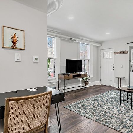 Fashionable 2Br In Downtown Location W Work Area Διαμέρισμα Χάρισμπουργκ Εξωτερικό φωτογραφία