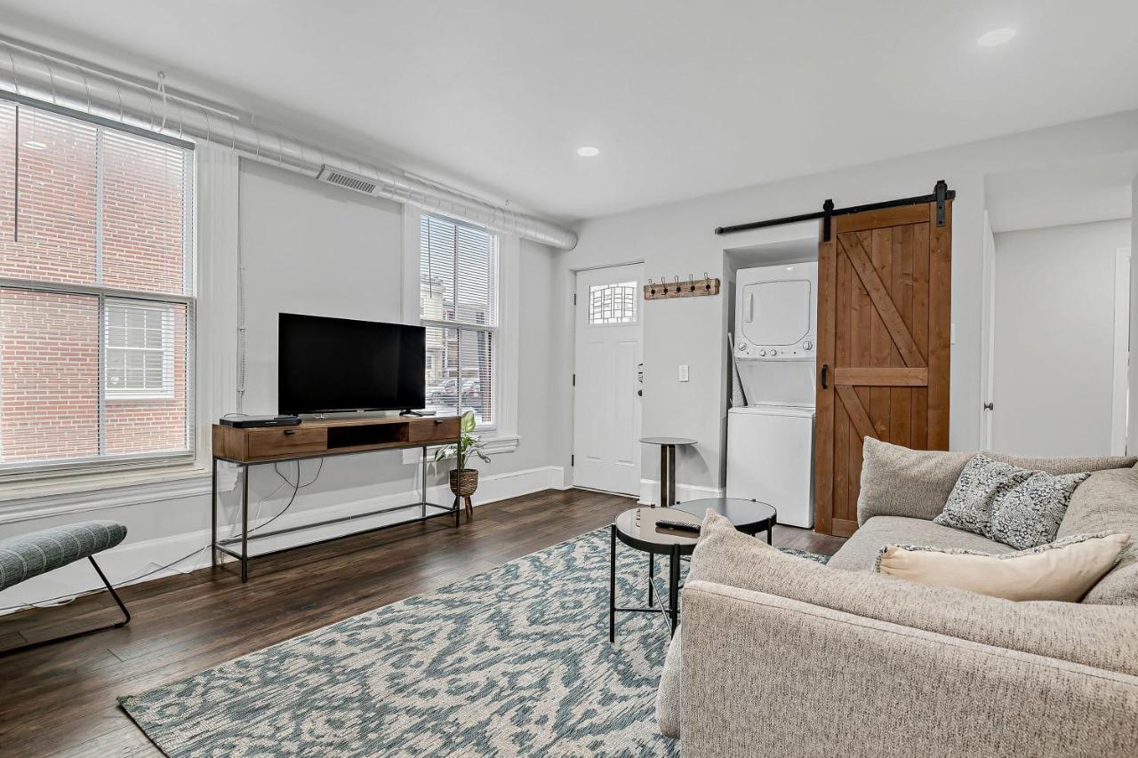 Fashionable 2Br In Downtown Location W Work Area Διαμέρισμα Χάρισμπουργκ Εξωτερικό φωτογραφία